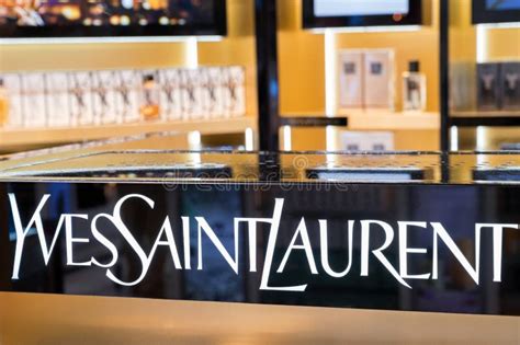 yves saint laurent istanbul mağazaları